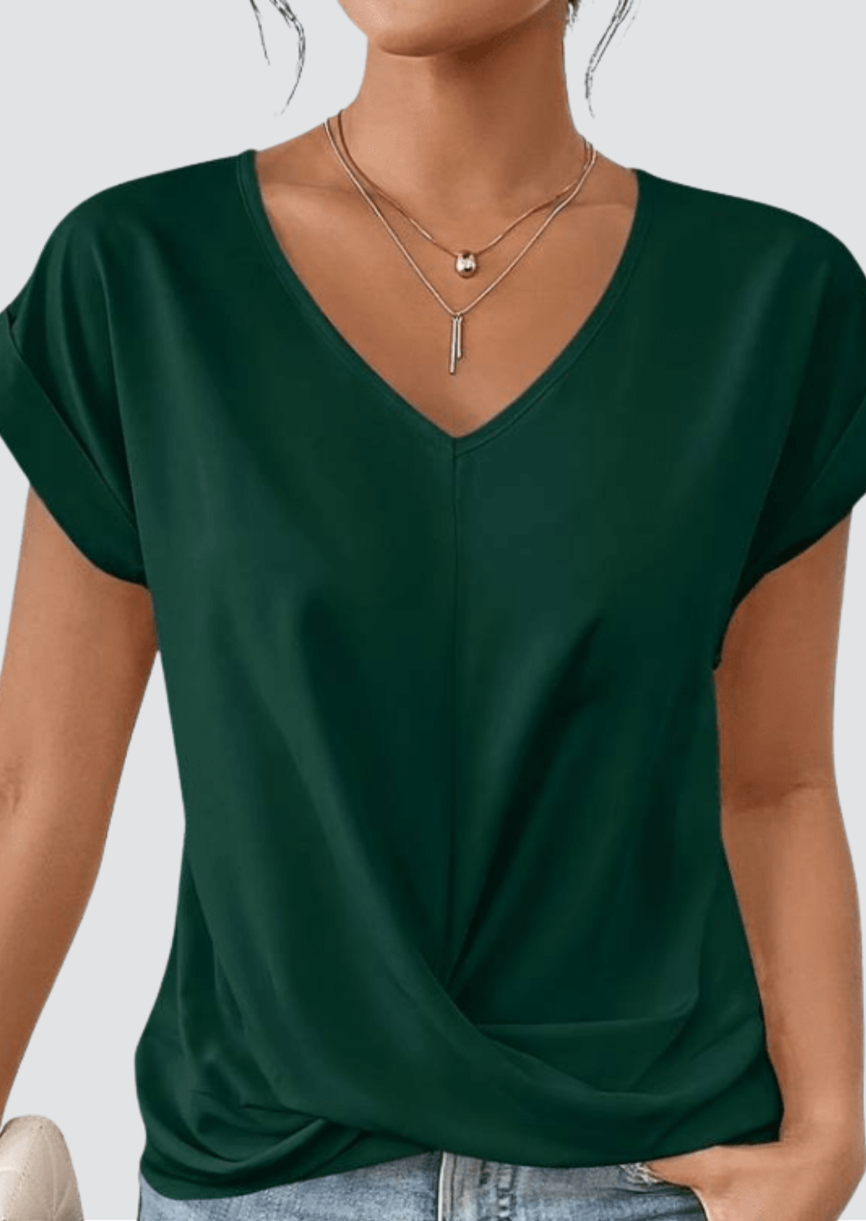 Luna | Tummy tucking V-neck top